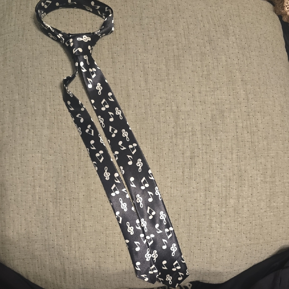 Musical Note Patterned Black Tie